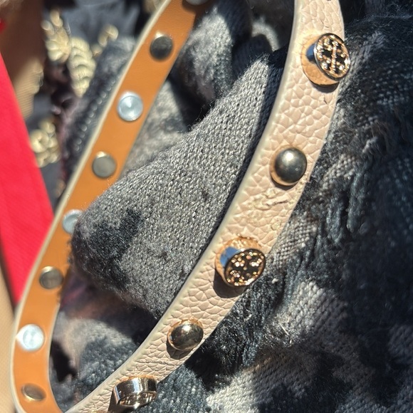 Tory Burch wrap leather bracelet choker - Picture 4 of 5